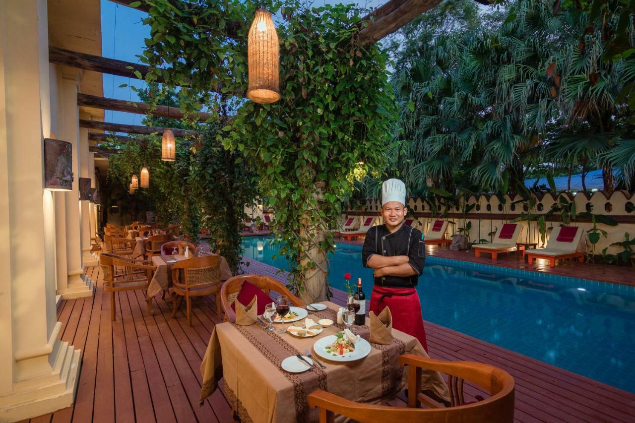 Areindmar Hotel Bagan Bagian luar foto