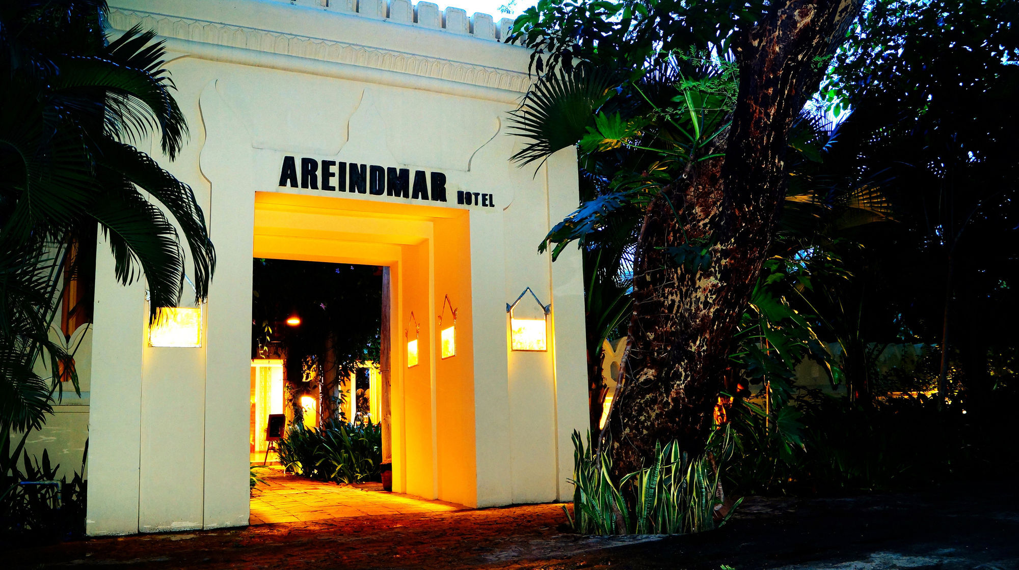 Areindmar Hotel Bagan Bagian luar foto